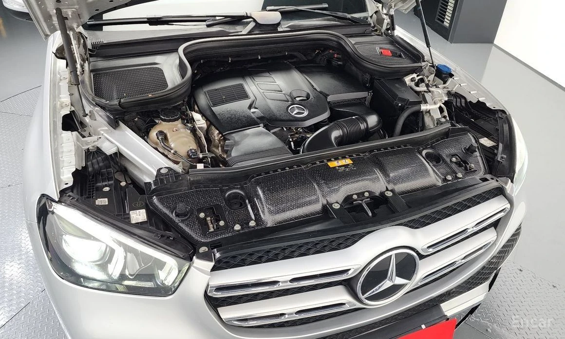 Mercedes-Benz GLE 300  - изображение 6