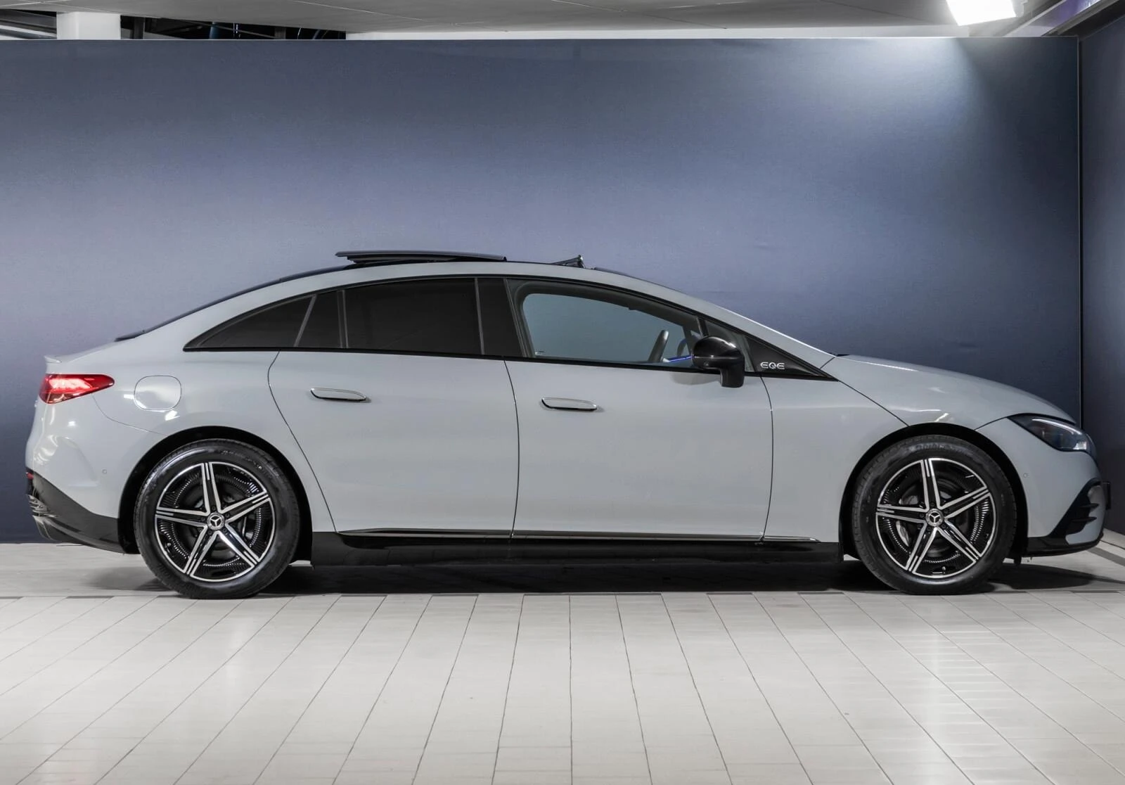 Mercedes-Benz EQE 500* 4M* HYPERSCREEN* 360CAM* BURM-3D* HEAD-UP* PA | Mobile.bg � ����������� 3