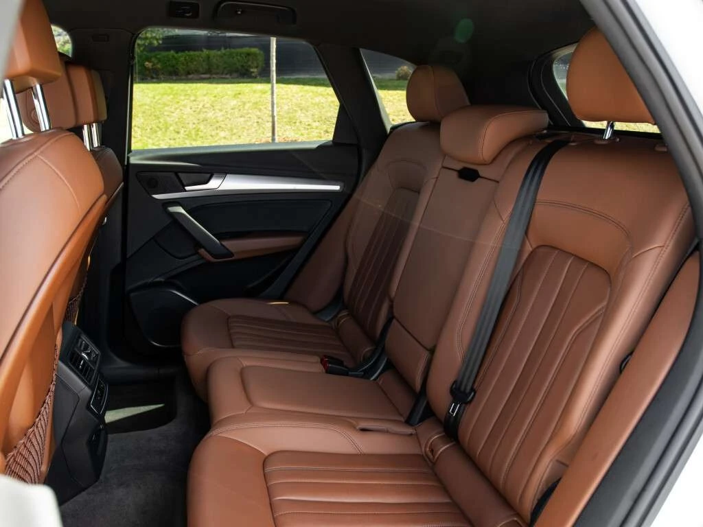 Audi Q5 40 TFSI quattro| ONE OWNER| FULLY SERVICE - изображение 10