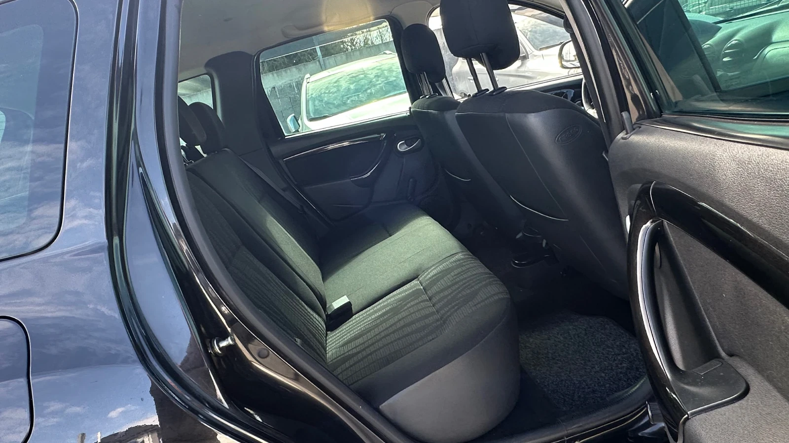 Dacia Duster 1.5dci 6-��������! ��������� ���������! | Mobile.bg � ����������� 13