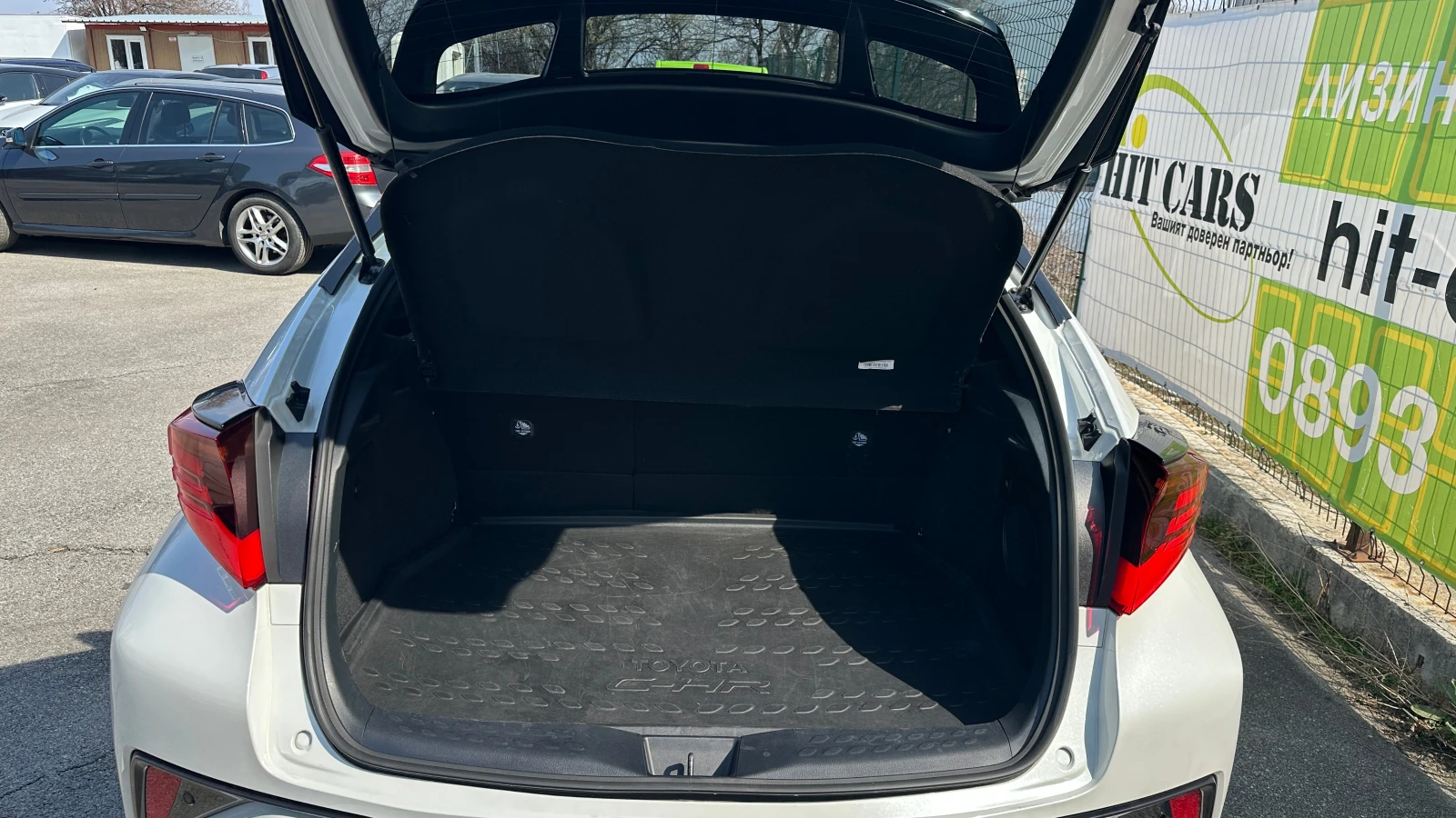 Toyota C-HR GR Sport 2.0 Hybrid, Face Lift, Гаранция, снимка 11 - Автомобили и джипове - 53888432