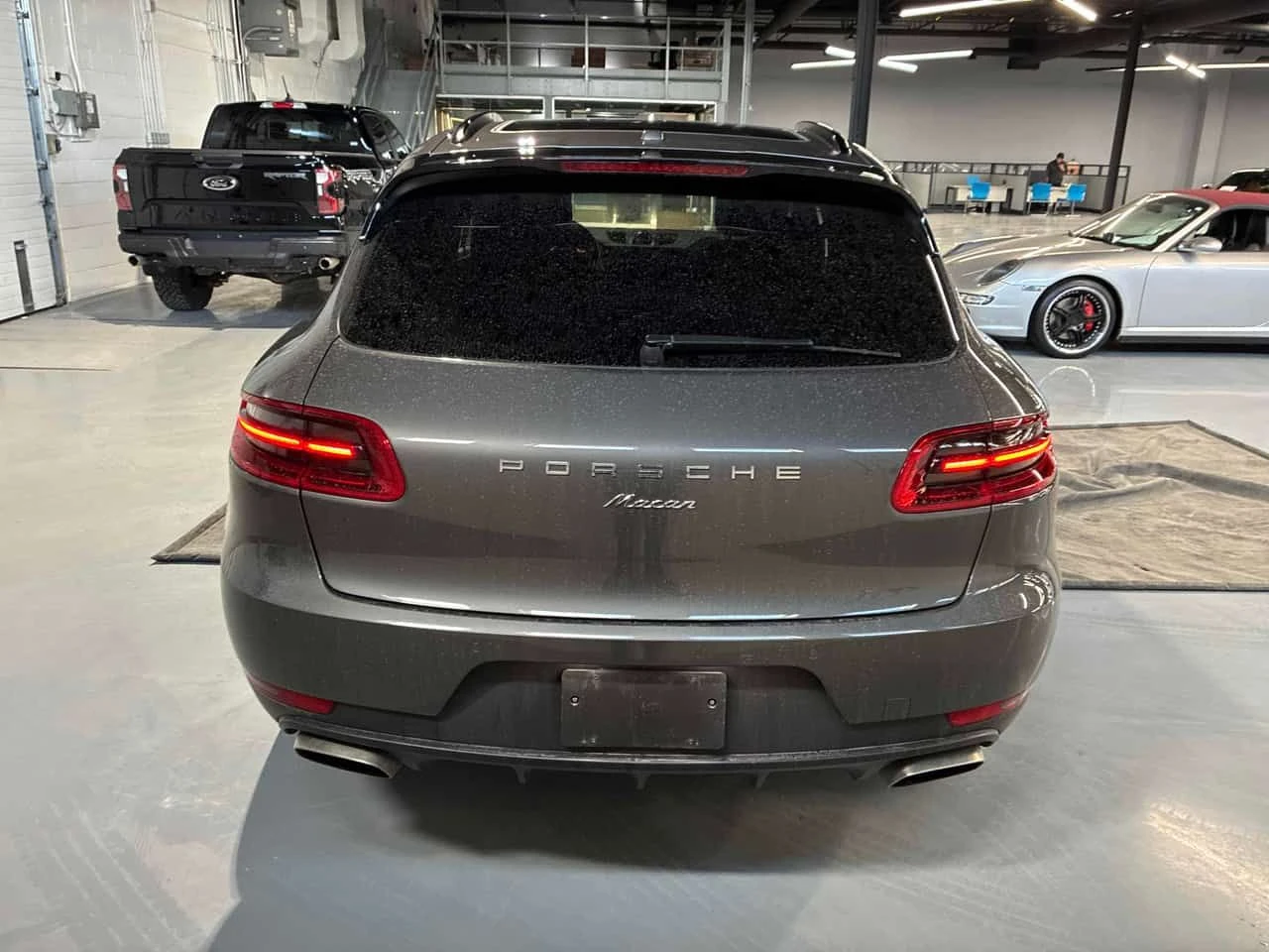 Porsche Macan * AWD * CARFAX * BOSE * ��������� * ���� �� ������ | Mobile.bg � ����������� 4