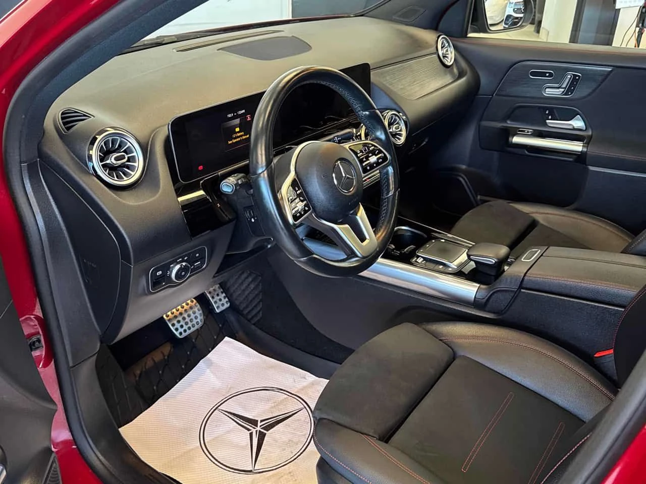 Mercedes-Benz GLA 250 /ПАНОРАМА/ОТ ПРЕДСТАВИТЕЛСТВО НА MERCEDES, снимка 6 - Автомобили и джипове - 54183482