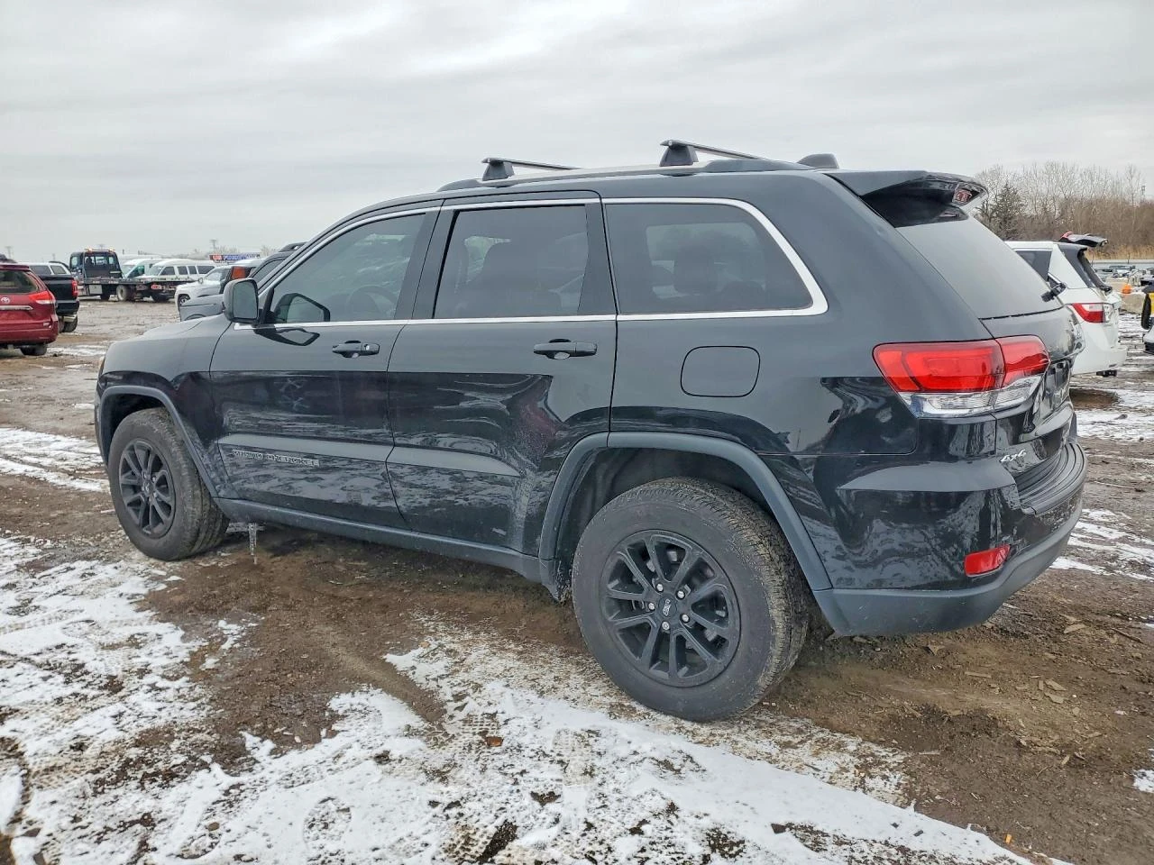 Jeep Grand cherokee LAREDO 4x4, снимка 2 - Автомобили и джипове - 54360216