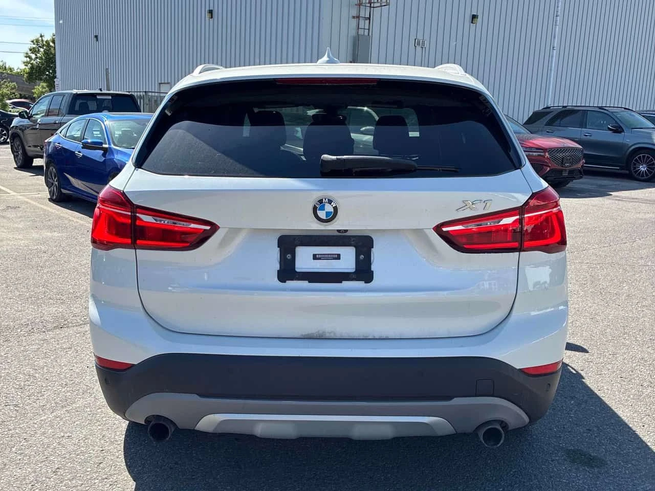 BMW X1 * xDrive28i * АВТОКРЕДИТ БЕЗ ПЪРВОНАЧАЛНА ВНОСКА* , снимка 4 - Автомобили и джипове - 55168017