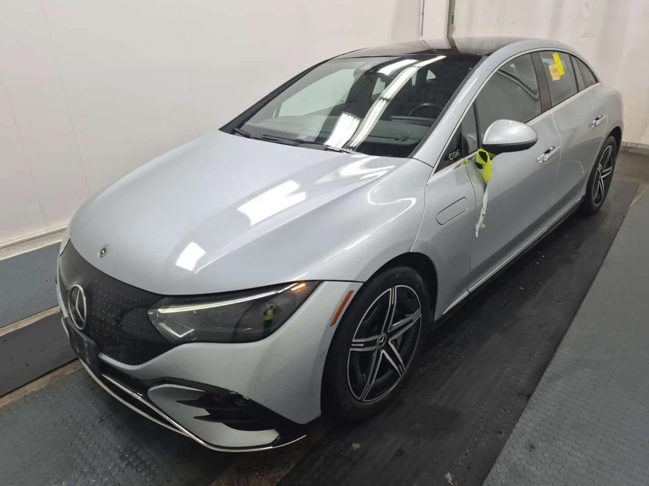 Mercedes-Benz EQE 4matic Sedan 350 * CARFAX * ФИНАНСИРАНЕ