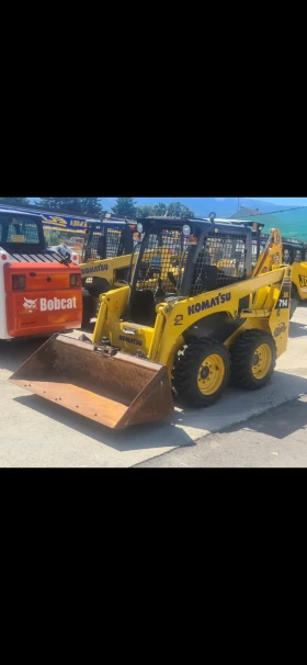 Мини челни товарачи Komatsu SK714 - изображение 1