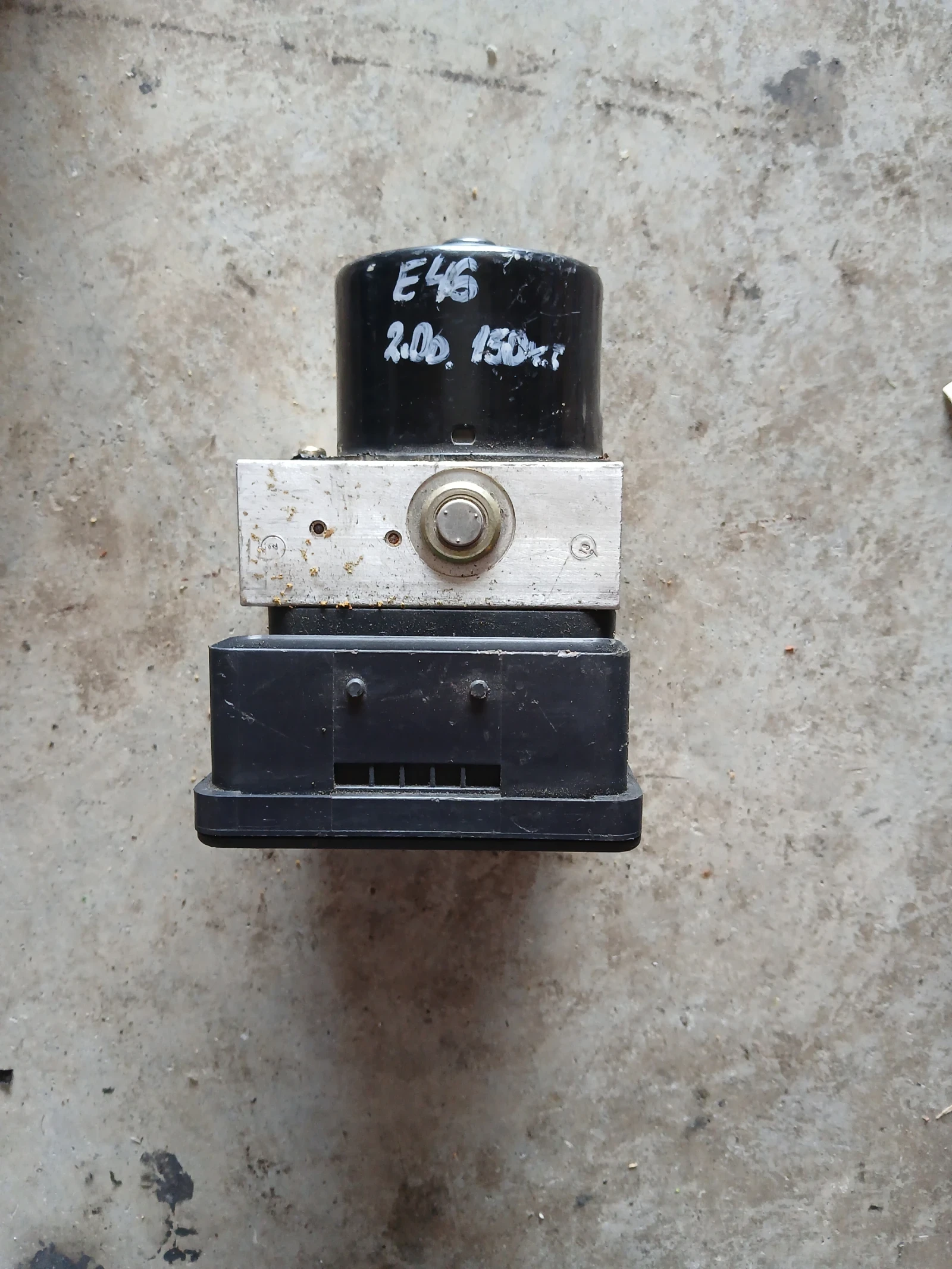 34.51 - 6 759 045 ABS помпа BMW  E46