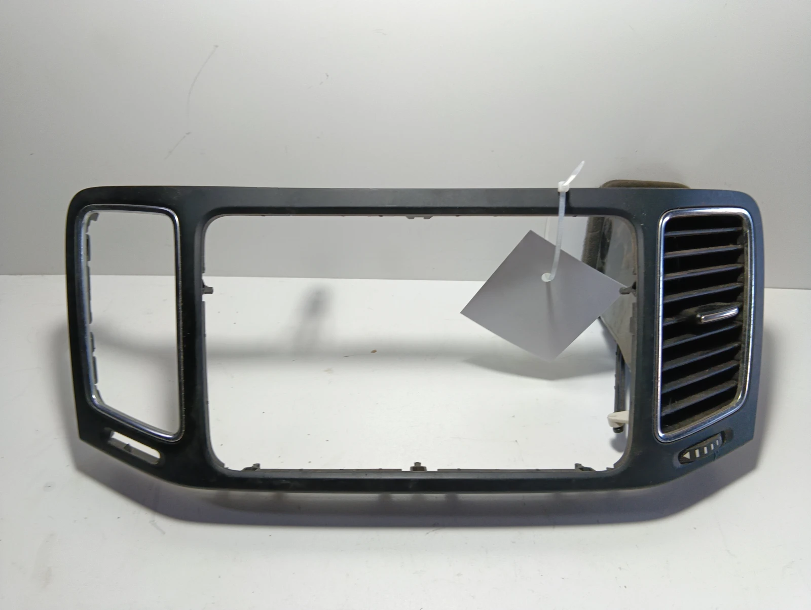лайсна  VW Sharan