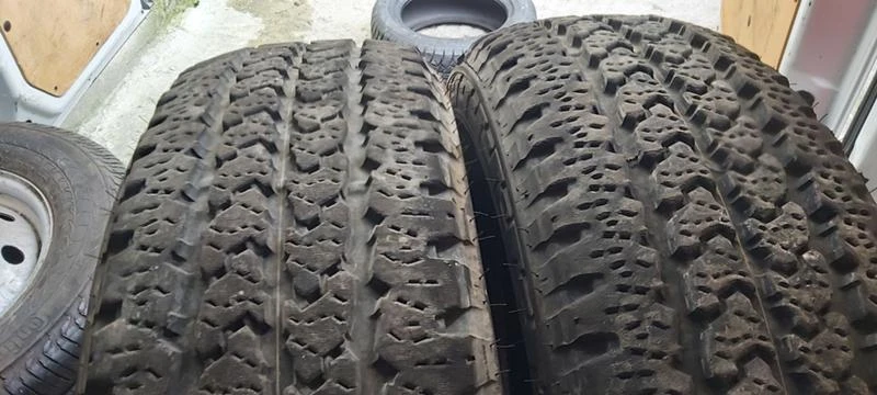 Гуми Всесезонни 225/75R16, снимка 1 - Гуми и джанти - 35148811