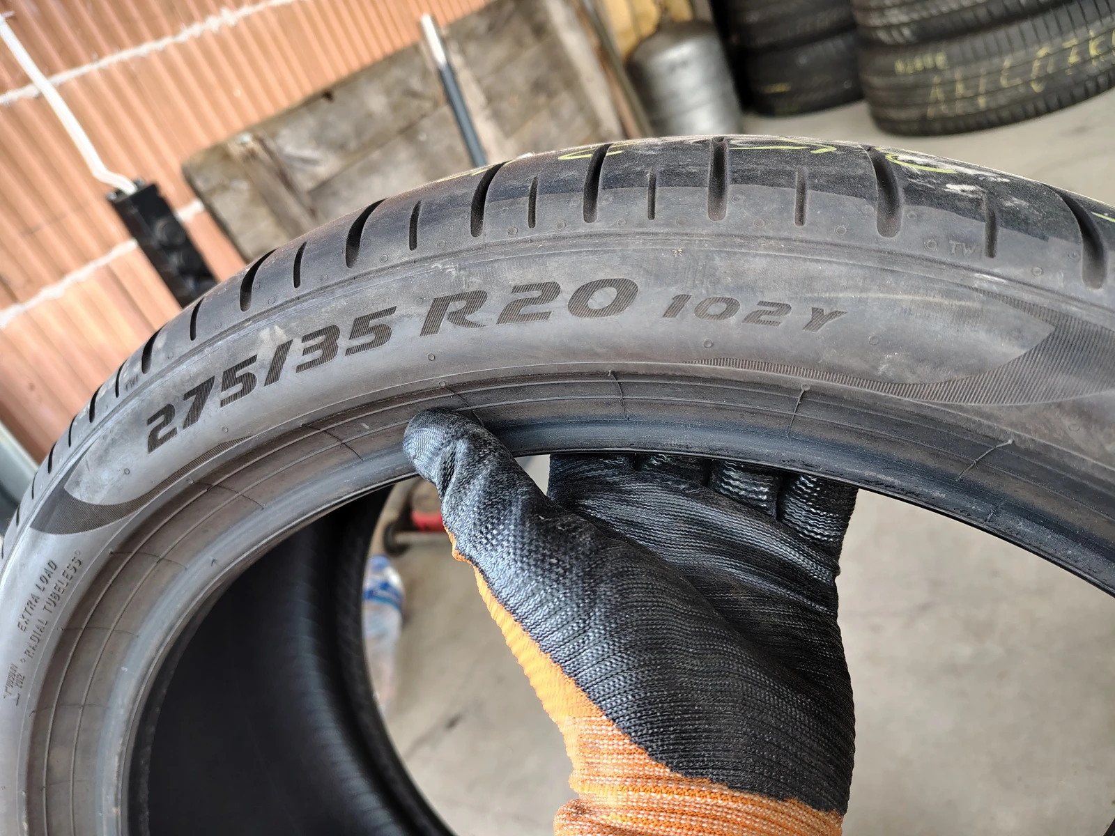 Гуми Летни 275/35R20, снимка 6 - Гуми и джанти - 55845735