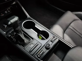 Kia K5 2.0 Lpi Trendy, снимка 9