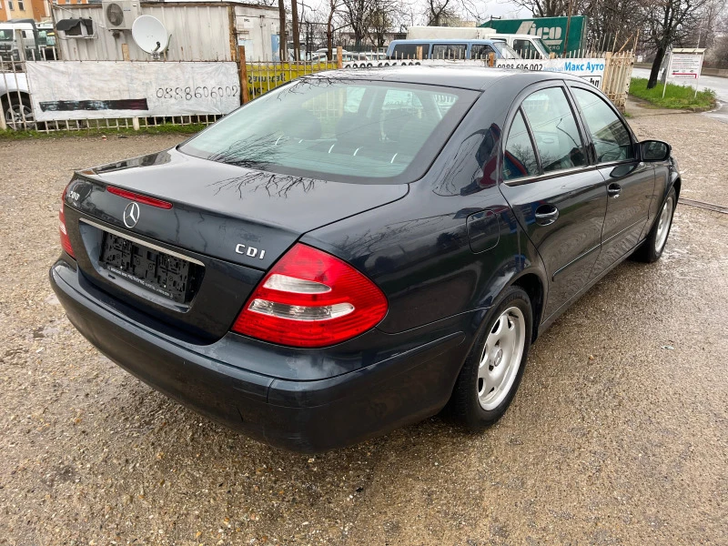 Mercedes-Benz E 200 2.2CDI, снимка 4 - Автомобили и джипове - 44764568