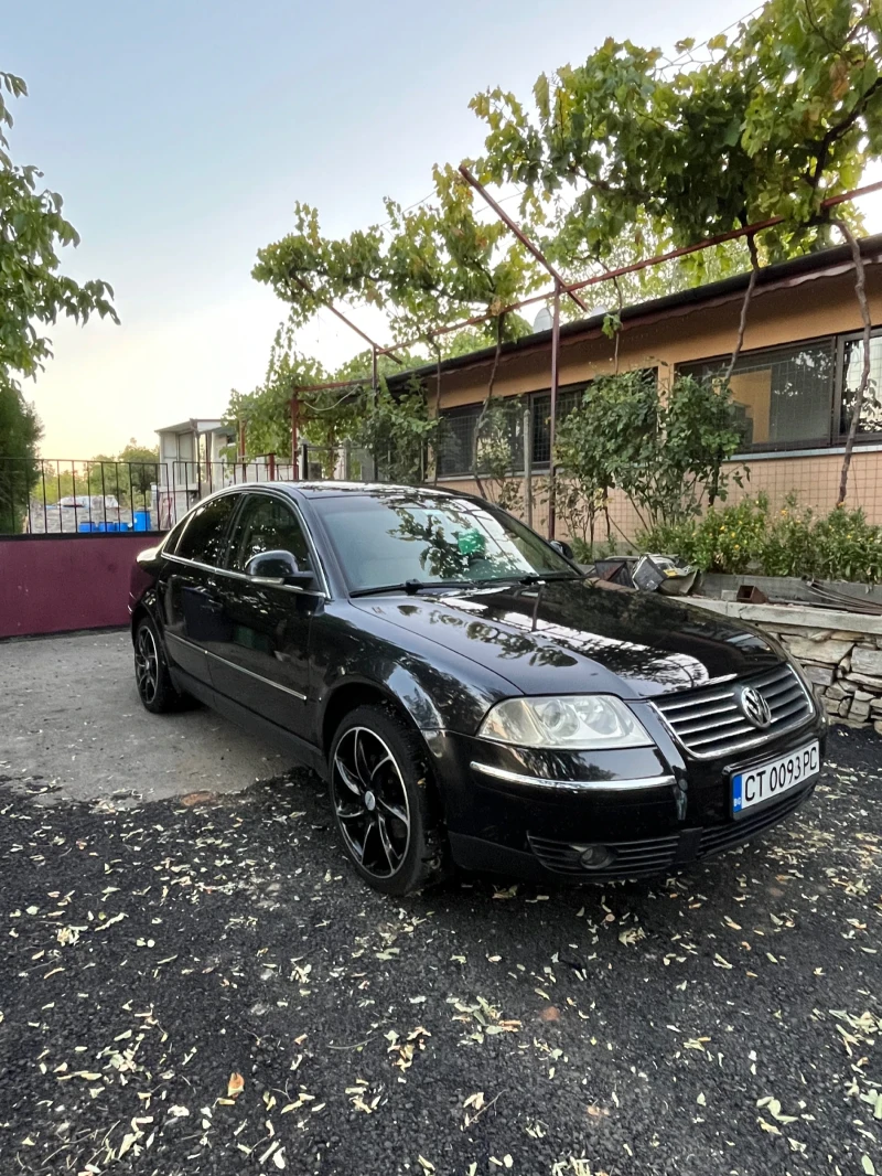 VW Passat, снимка 1 - Автомобили и джипове - 48075575