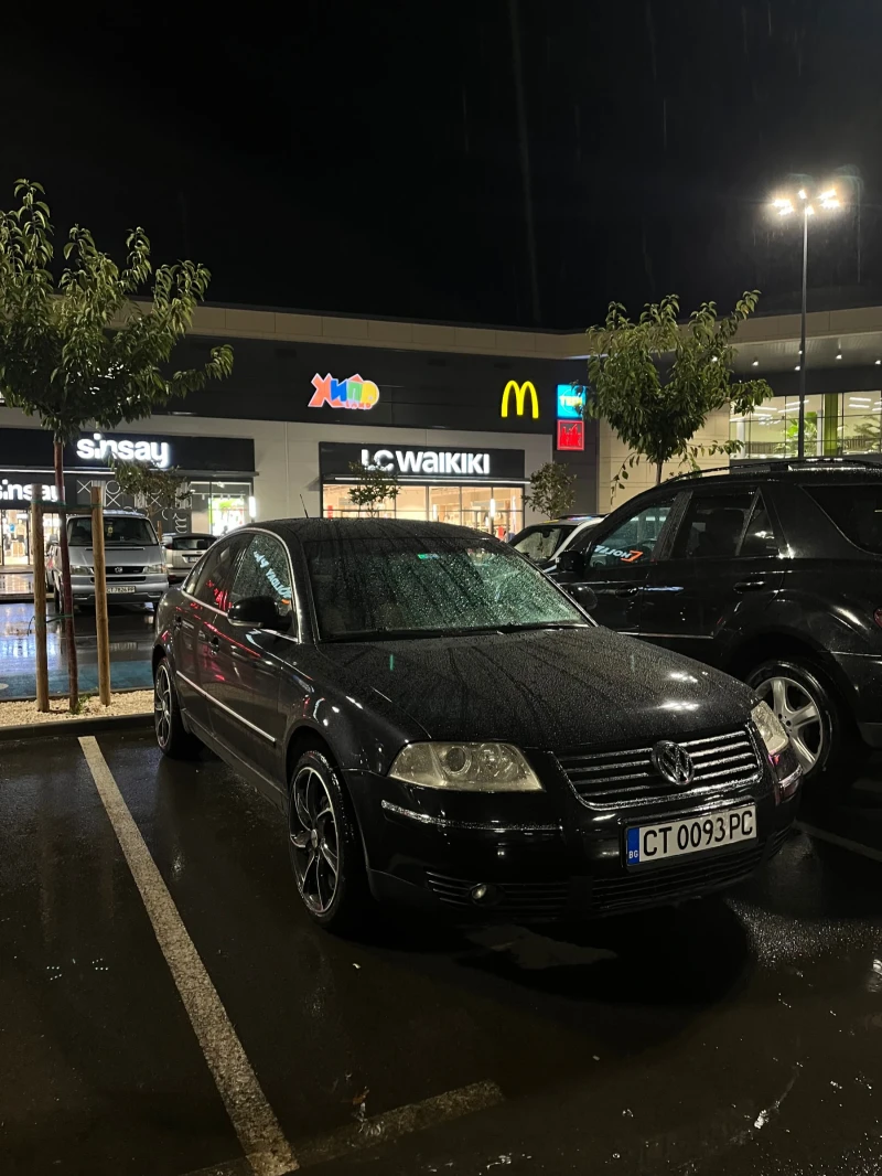 VW Passat, снимка 8 - Автомобили и джипове - 48075575