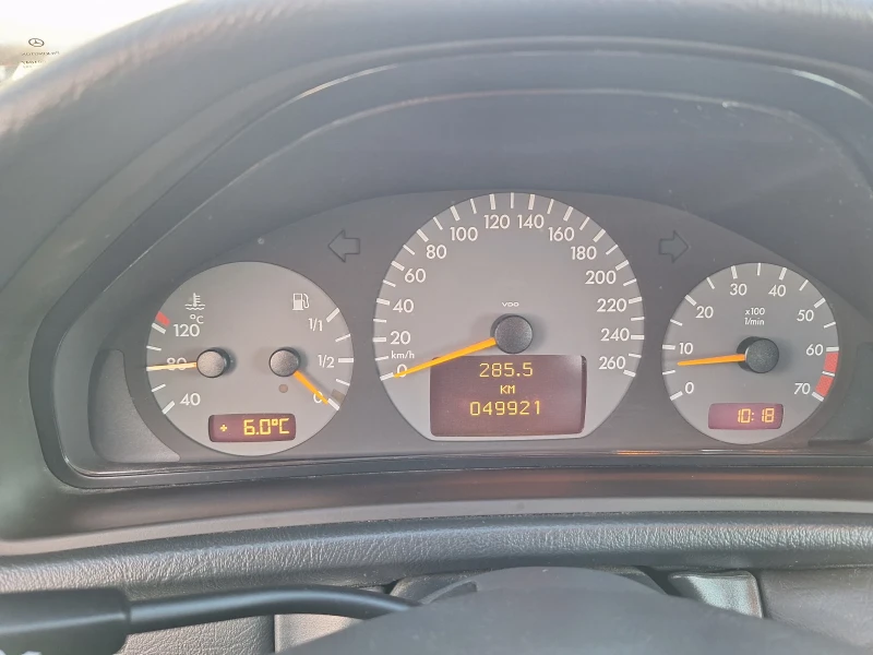 Mercedes-Benz CLK 200COMPRESOR, снимка 14 - Автомобили и джипове - 52827918