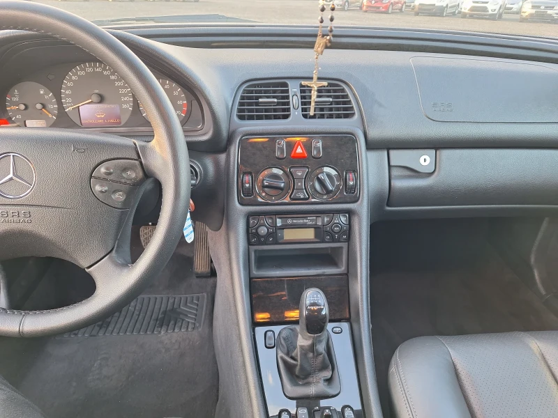 Mercedes-Benz CLK 200COMPRESOR, снимка 13 - Автомобили и джипове - 52827918