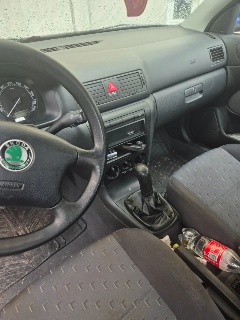 Skoda Octavia, снимка 5 - Автомобили и джипове - 53056145