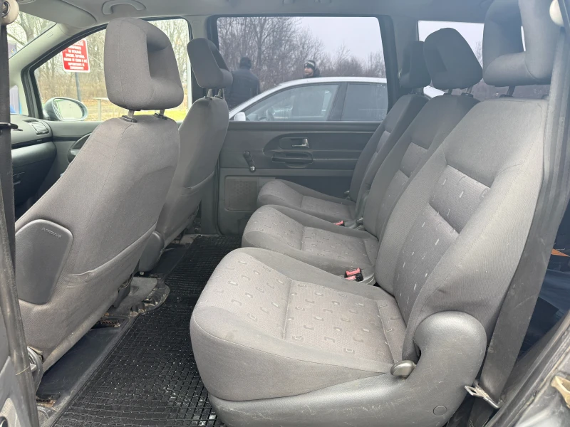 VW Sharan 1.9 TDI 131k.c, снимка 8 - Автомобили и джипове - 53221559