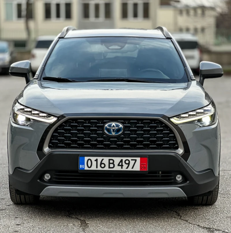 Toyota Corolla Cross 1.8Hybrid/ГАРАНЦИЯ, снимка 2 - Автомобили и джипове - 53263771