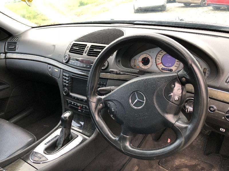 Mercedes-Benz E 55 AMG Е55 амг на части 99 Хил мили, снимка 4 - Автомобили и джипове - 21984615