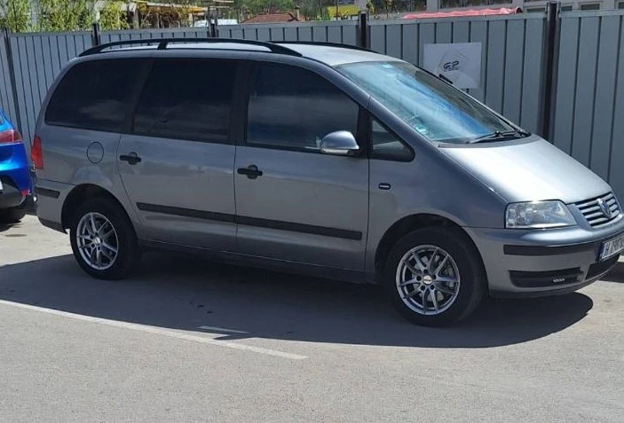 VW Sharan 1.9 TDI 131k.c, снимка 14 - Автомобили и джипове - 53221559