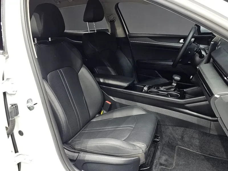 Kia K5 2.0 Lpi Trendy, снимка 11 - Автомобили и джипове - 55936253