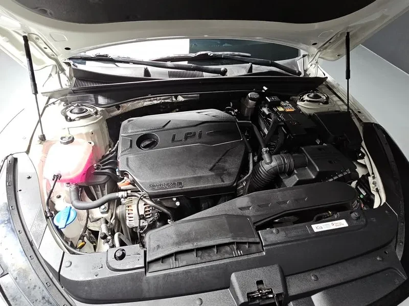Kia K5 2.0 Lpi Trendy, снимка 6 - Автомобили и джипове - 55936253