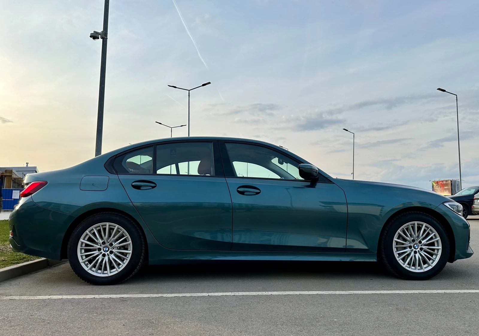 BMW 330 330d Luxury Line - изображение 7