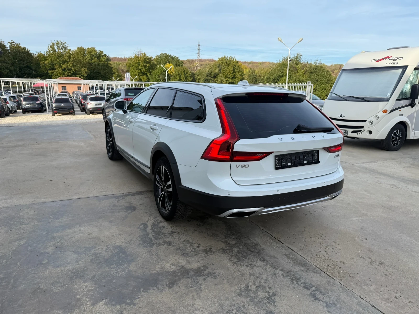 Volvo V90 Cross Country 2.0D* D4* AWD* Panorama* UNIKAT*  - изображение 5