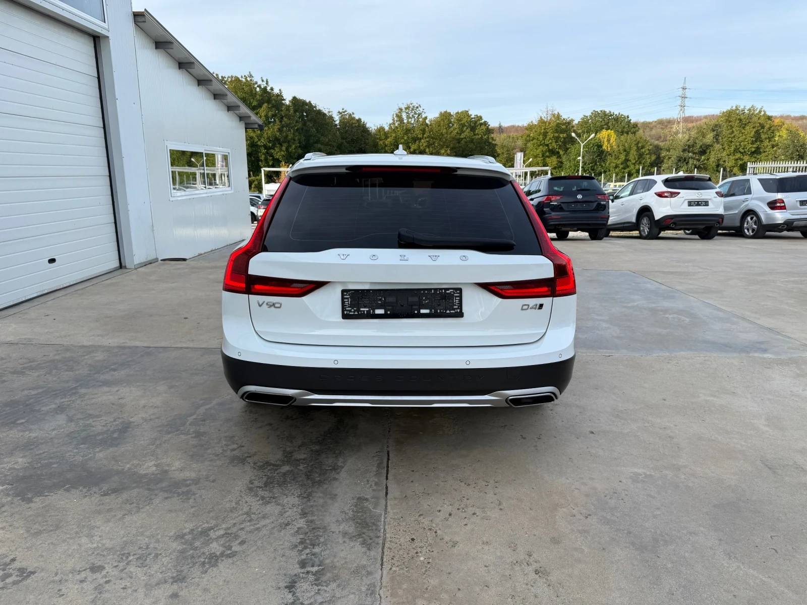 Volvo V90 Cross Country 2.0D* D4* AWD* Panorama* UNIKAT*  - изображение 6