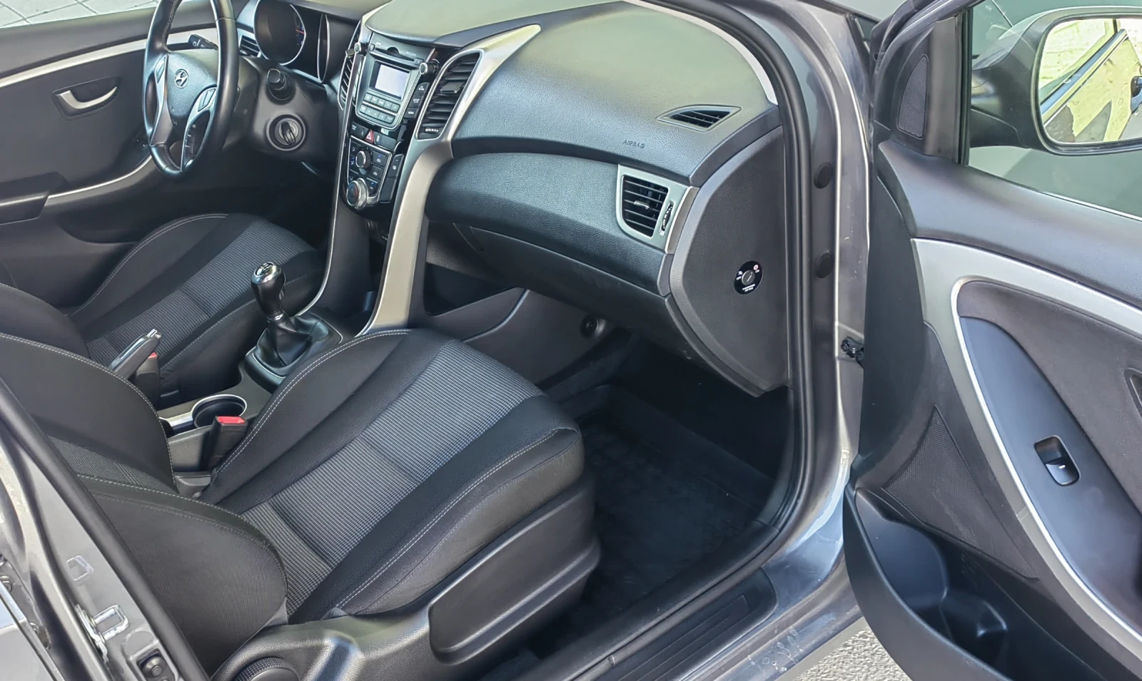 Hyundai I30 1.6 CRDI 110коня evro5b - изображение 10