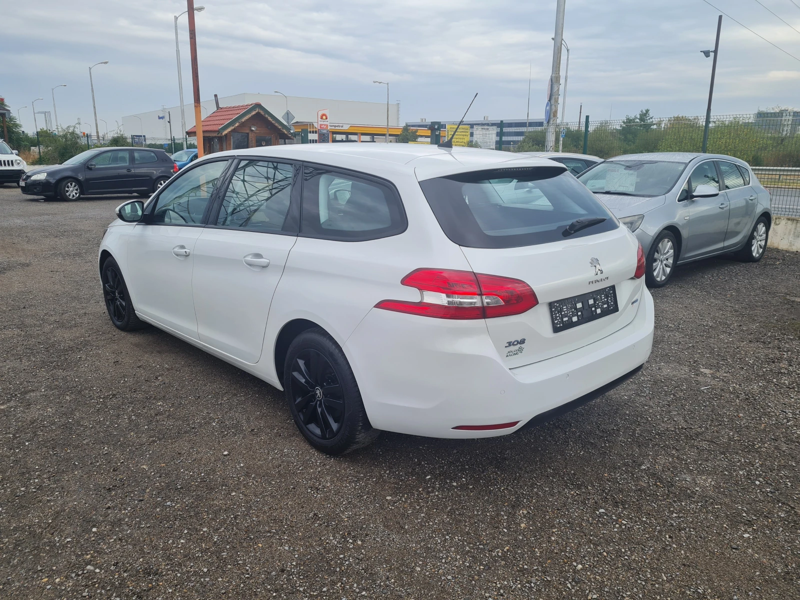 Peugeot 308 1.6HDI НАВИГАЦИЯ- ПЕРФЕКТНО - изображение 5