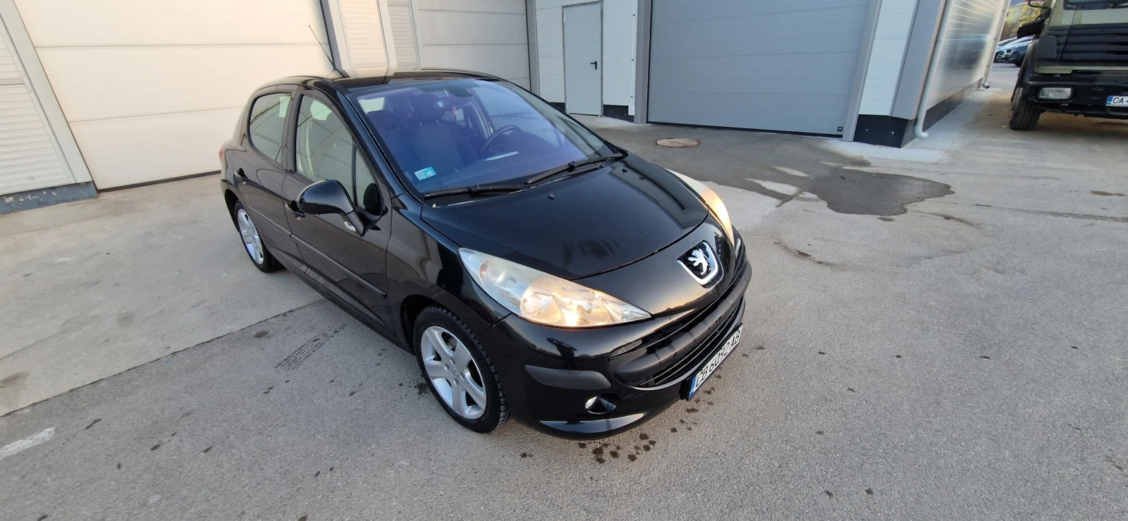 Peugeot 207, снимка 7 - Автомобили и джипове - 53853815