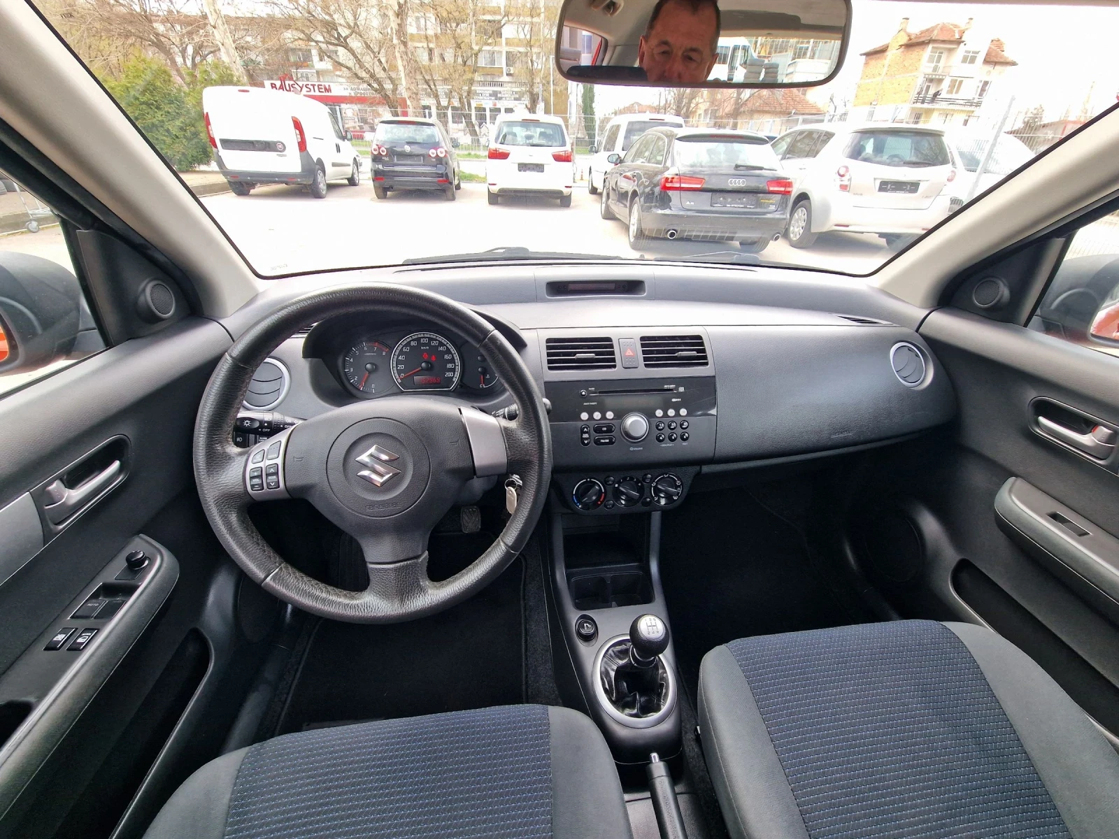 Suzuki Swift Клима, снимка 9 - Автомобили и джипове - 53990368