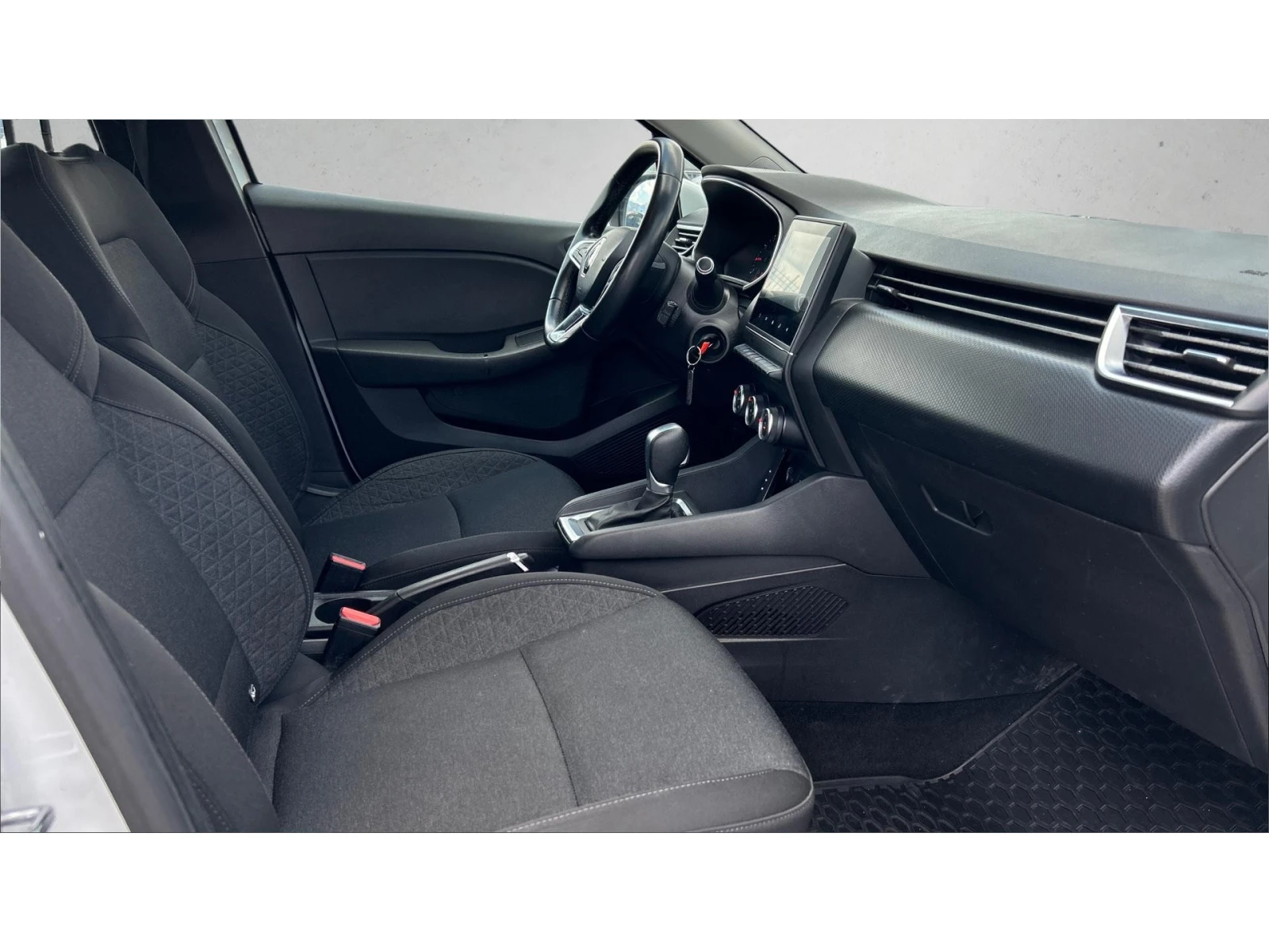 Renault Clio 1.0 TCe 100 A/T, Месечна вноска от 199  , снимка 9 - Автомобили и джипове - 54626772