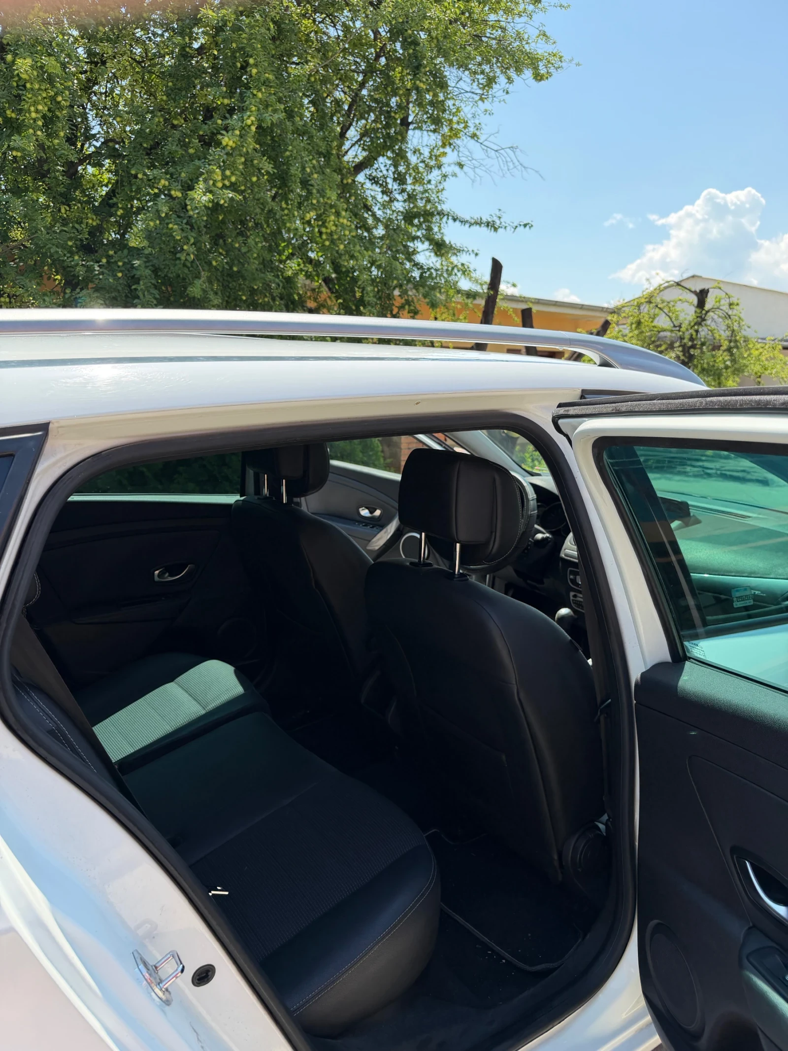 Renault Megane, снимка 4 - Автомобили и джипове - 54837101
