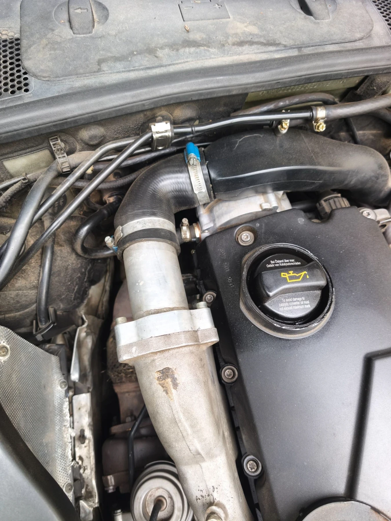 VW Passat 1.9 tdi, снимка 14 - Автомобили и джипове - 55836899
