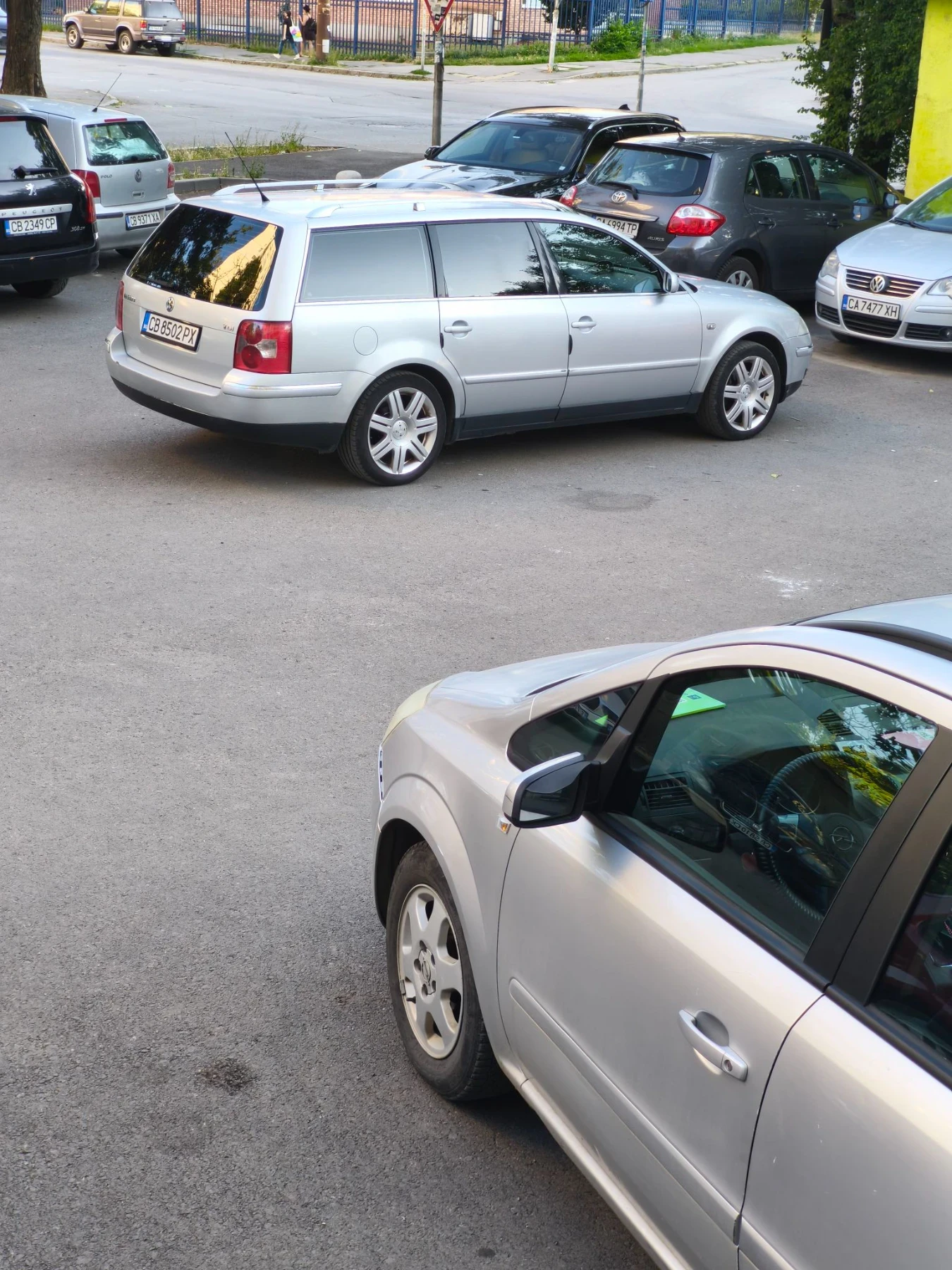 VW Passat 1.9 tdi, снимка 15 - Автомобили и джипове - 55836899