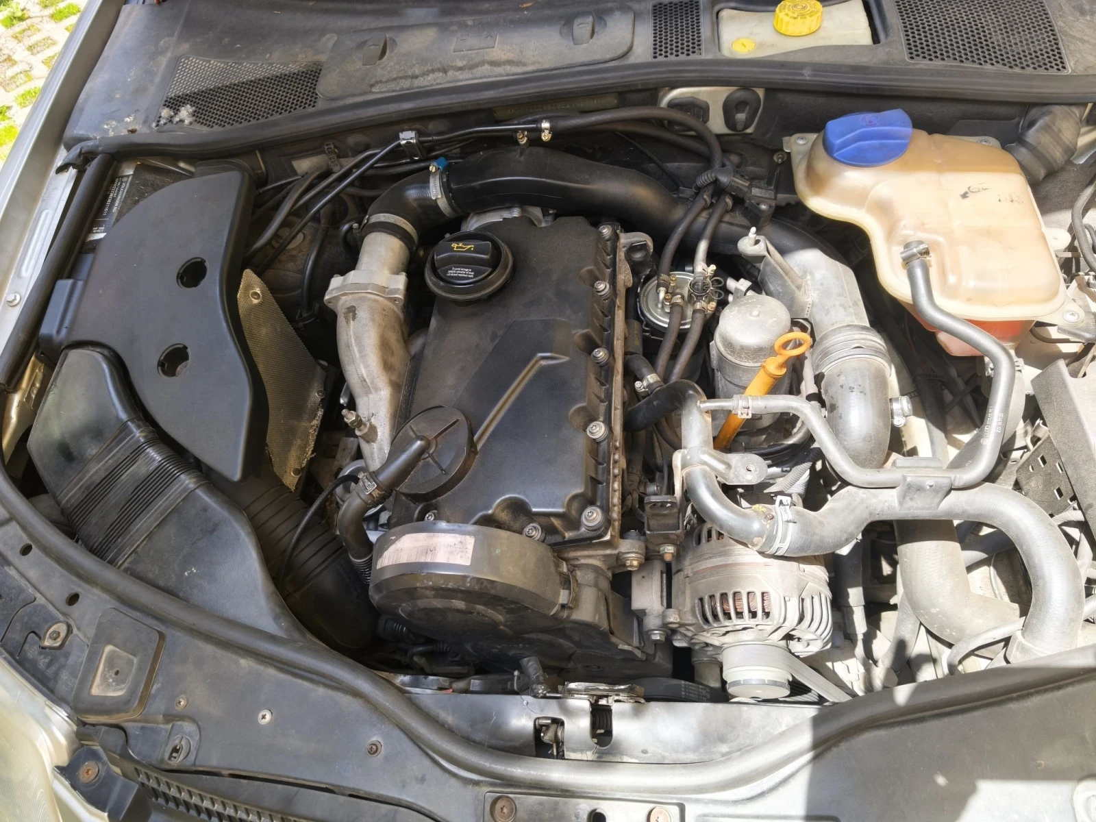 VW Passat 1.9 tdi, снимка 3 - Автомобили и джипове - 55836899