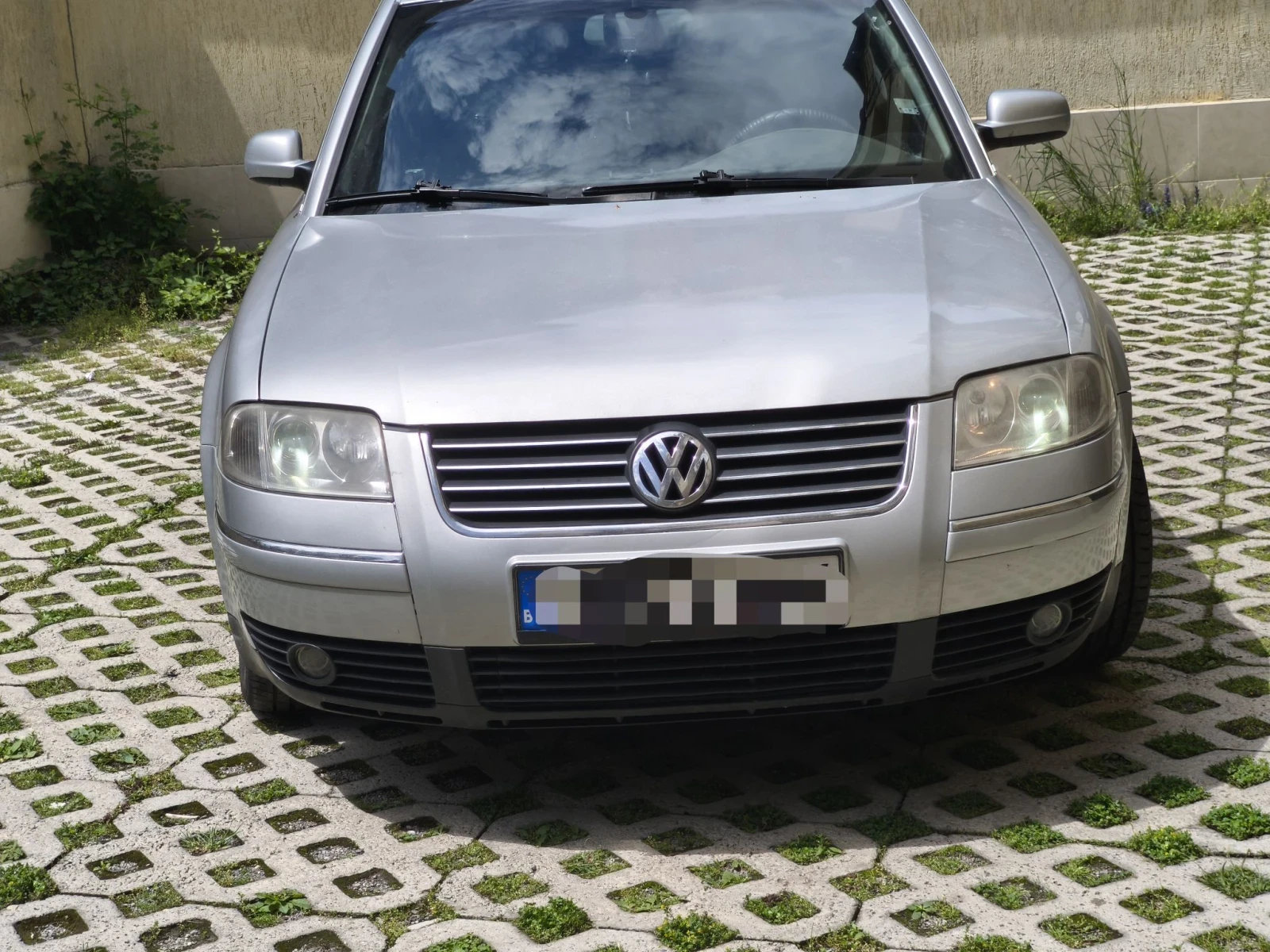VW Passat 1.9 tdi, снимка 2 - Автомобили и джипове - 55836899