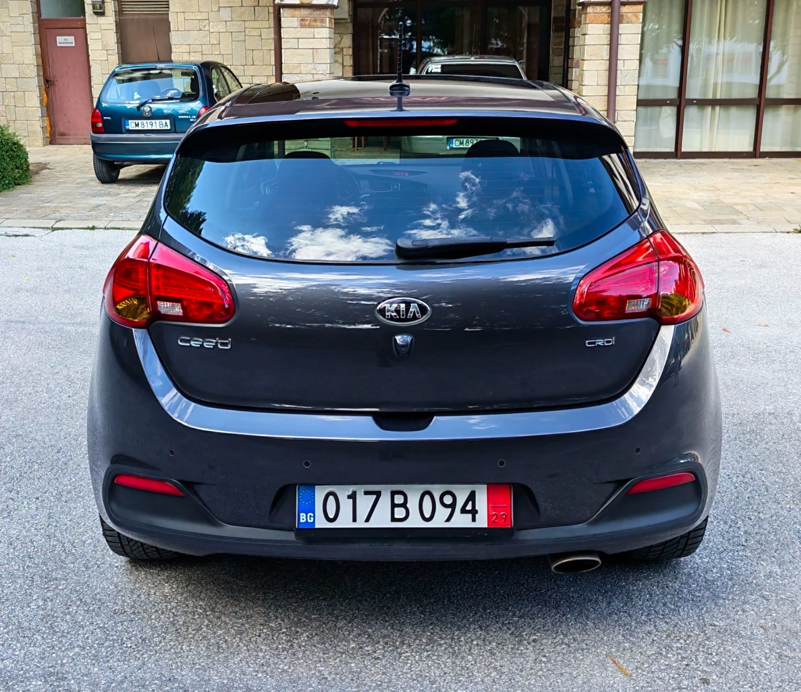 Kia Ceed Kia Ceed 1.6 GRDI 128к.с Premium , снимка 6 - Автомобили и джипове - 56221108