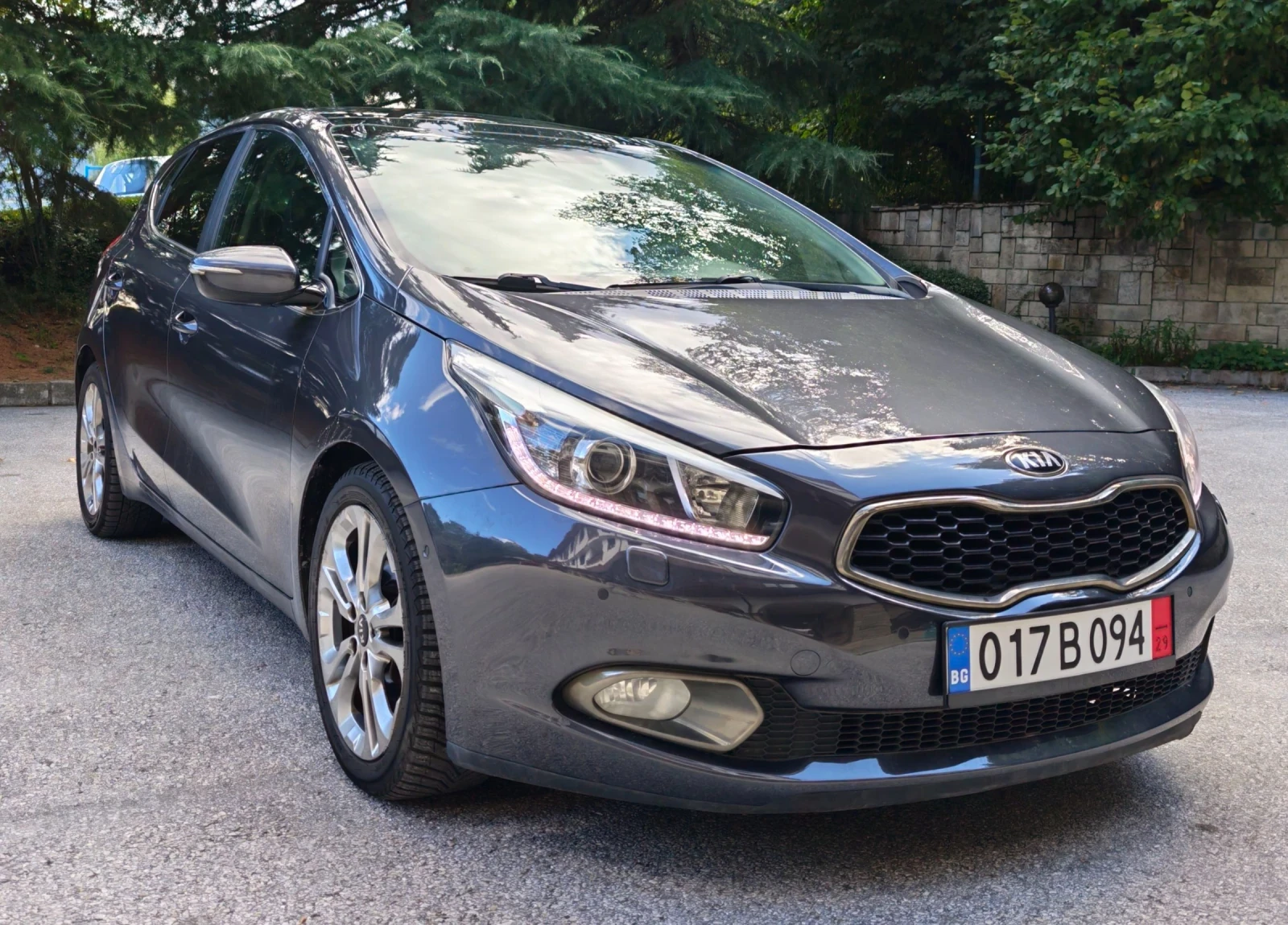 Kia Ceed Kia Ceed 1.6 GRDI 128к.с Premium , снимка 2 - Автомобили и джипове - 56221108