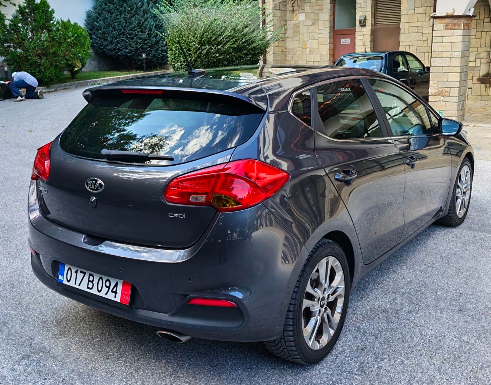 Kia Ceed Kia Ceed 1.6 GRDI 128к.с Premium , снимка 4 - Автомобили и джипове - 56221108