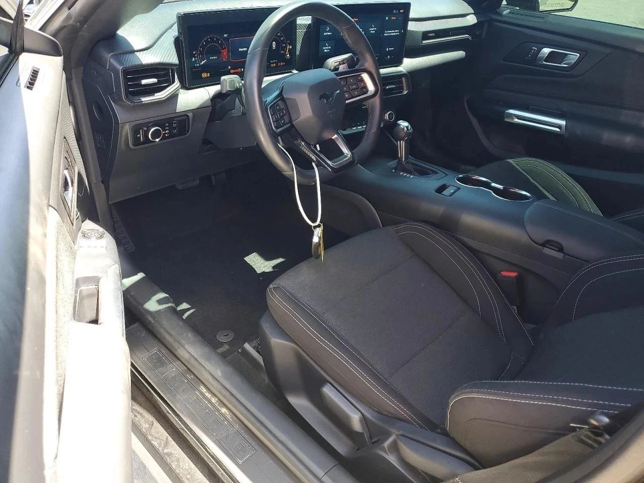 Ford Mustang, снимка 8 - Автомобили и джипове - 56688578
