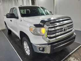 Toyota Tundra * SR5 CREW CAB STD BED * CARFAX * БЕЗ ПЪРВОНАЧАЛНА, снимка 2