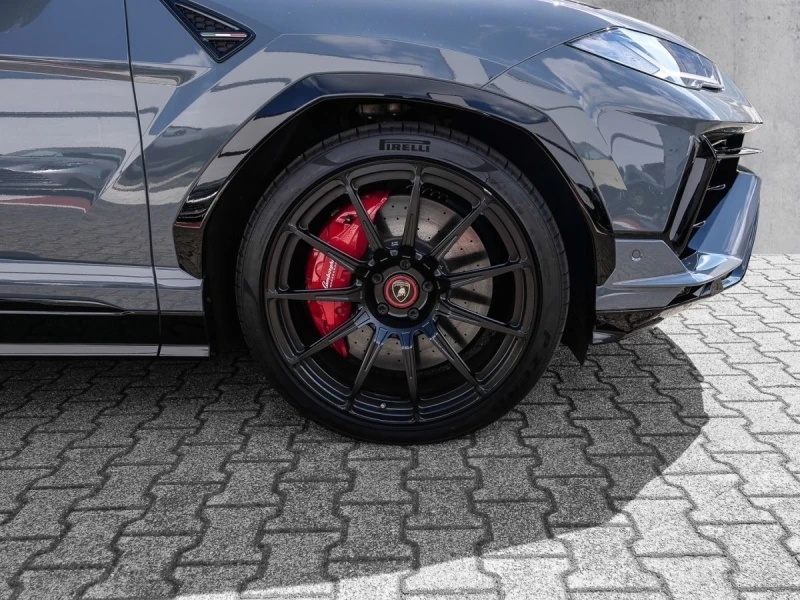 Lamborghini Urus S/CERAMIC/AKRAPOVIC/LIFT/BLACK PACK/B&O/PANO/23, снимка 3 - Автомобили и джипове - 47459411