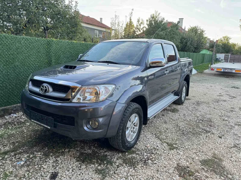 Toyota Hilux, снимка 1 - Автомобили и джипове - 49176513