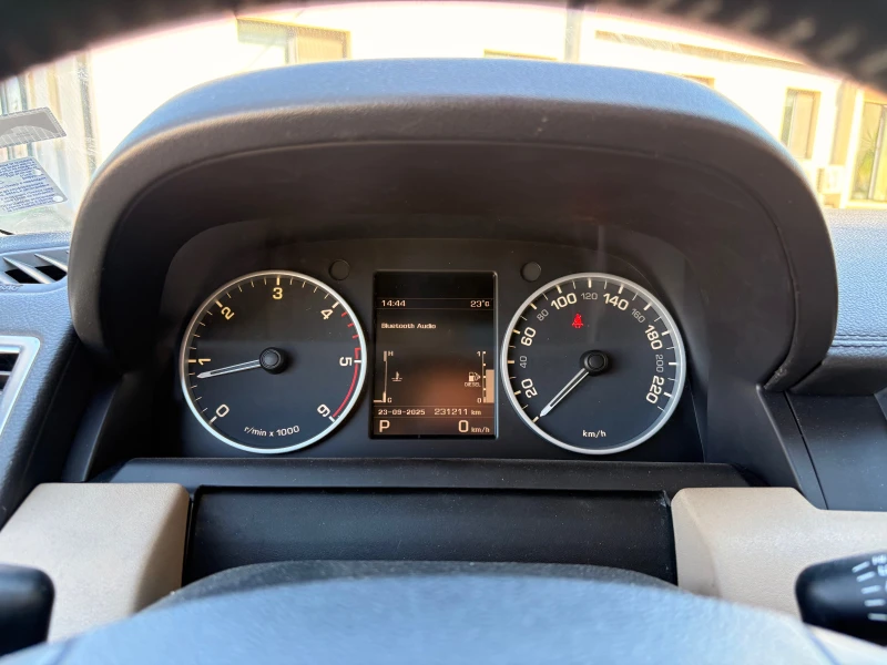 Land Rover Range Rover Sport HSE, снимка 8 - Автомобили и джипове - 52615627