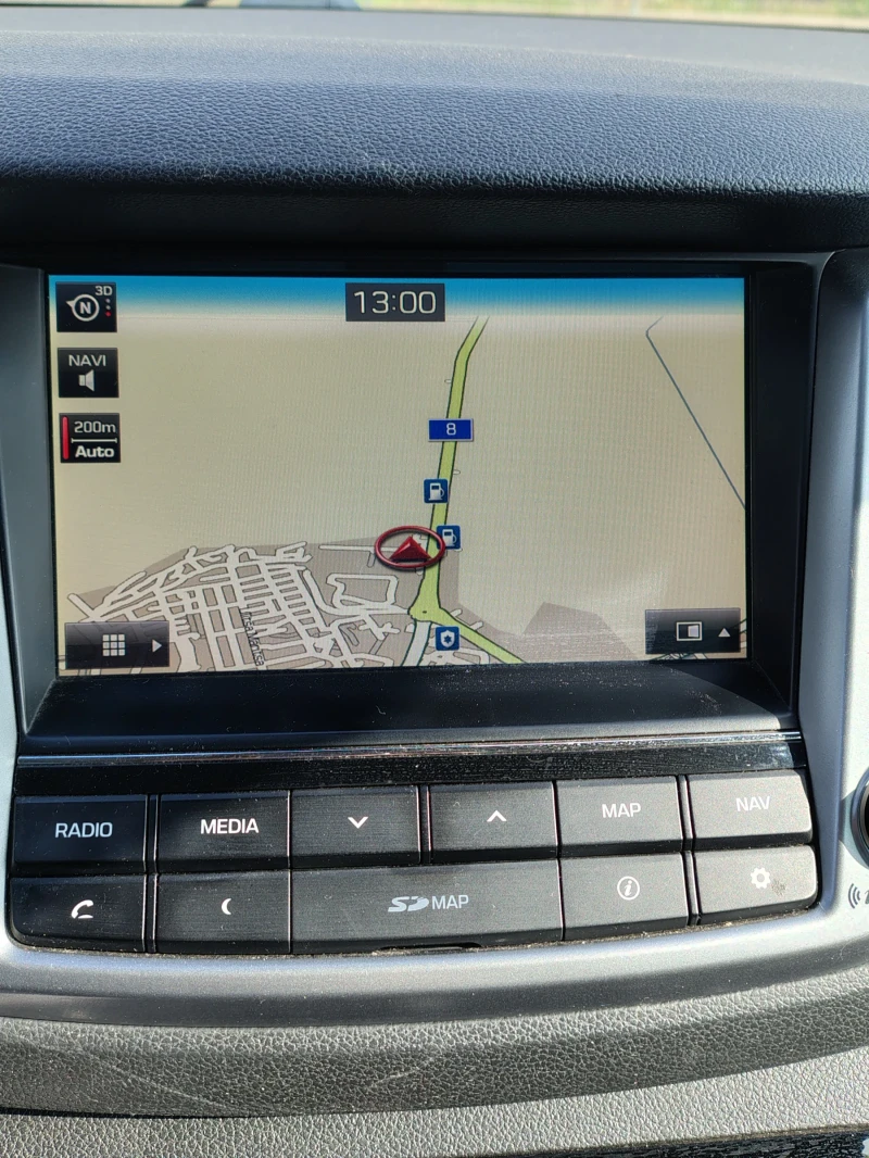 Hyundai Tucson 1.7 CRDI, снимка 8 - Автомобили и джипове - 52350536